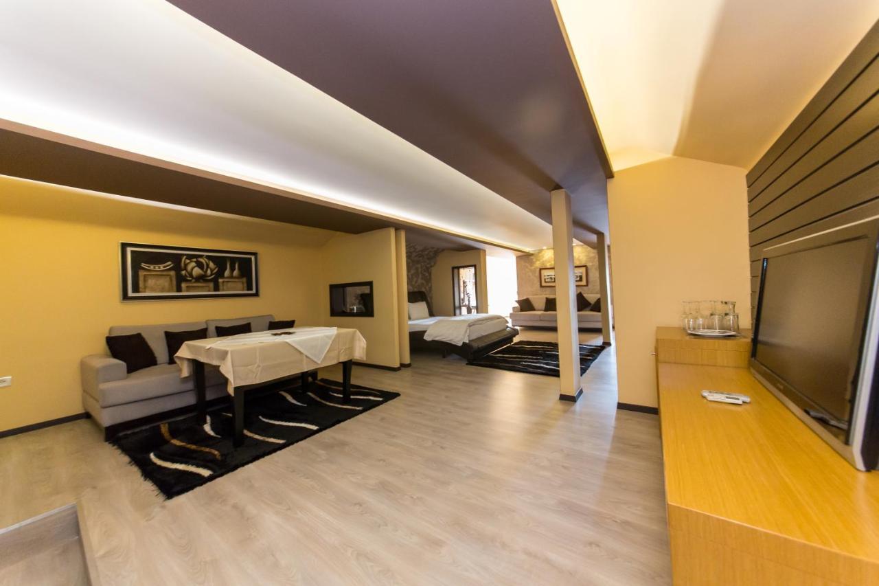 Hotel Denver 地拉那 外观 照片